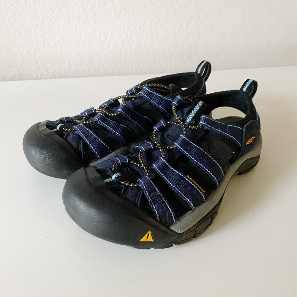KEEN Men's Newport H2 Closed Toe Water Sandal Size 7 VERY GOOD